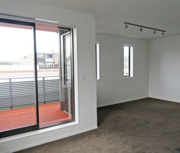 THE FIREMAN'S APARTMENTS - PETONE - Photo 3