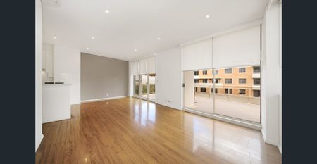 Executive Apartment with extra large entertaining Terrace - Photo 5