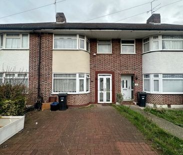 Merlin Grove, Ilford, IG6, Property for rent - Photo 4