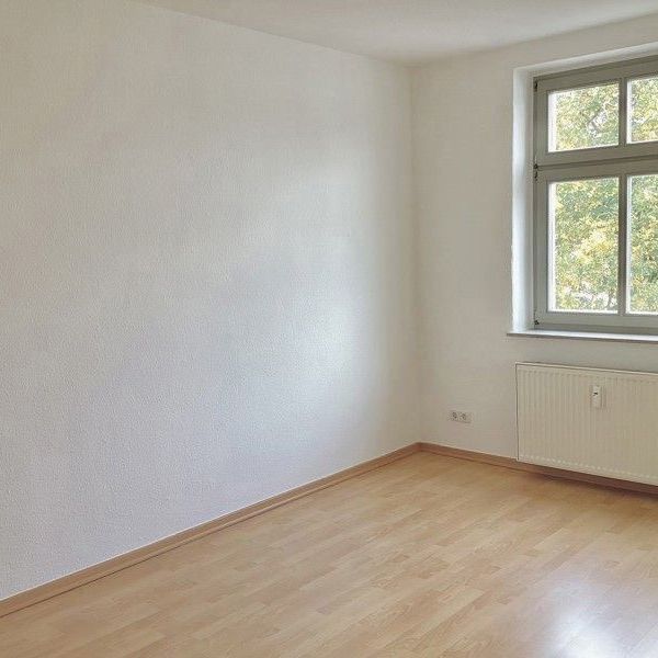 renovierte 3-Zimmer Wohnung im Dachgeschoss sofort verfügbar - Foto 1