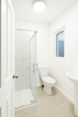 Studio Flat, Park Road, N18 - Photo 4