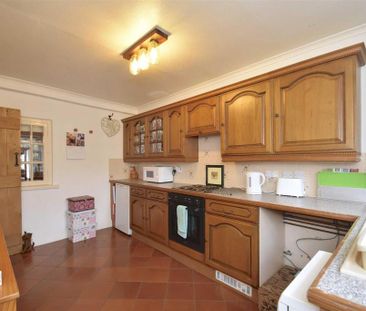 2 bedroom cottage to rent - Photo 6