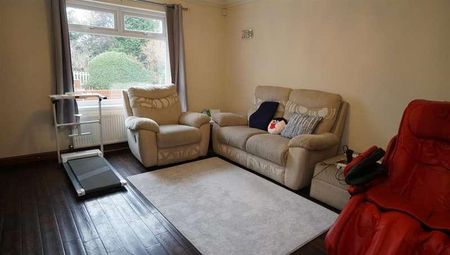 Albert Avenue, Idle, BD10 - Photo 4