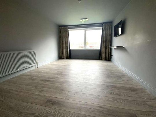 Canongate, Calderwood, East Kilbride, G74 - Photo 1