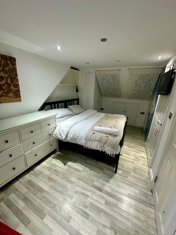 Room in a Shared House, Hyde Crescent, NW9 - Photo 5