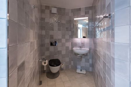 "Neues möbliertes Studio an sehr zentraler Lage in Kriens" - Photo 5