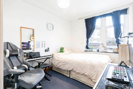 2 bedroom flat to rent - Photo 3