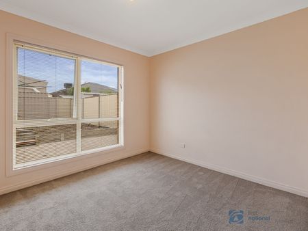 2/11 Panorama Avenue, 3337, Melton West Vic - Photo 2