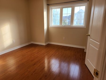 For Lease - 39 Frostbite Lane, Brampton, Ontario - Photo 3