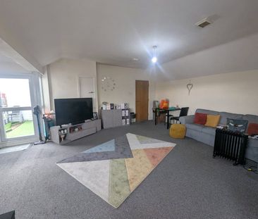 Constable House, Stockport Road, Denton, Manchester, M34 6AD - Photo 1