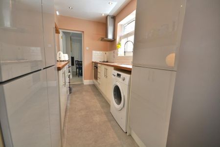 2 bedroom terraced house to rent - Photo 5