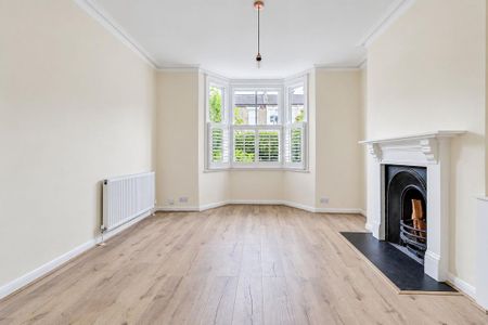 3 bedroom apartment to rent - Photo 3