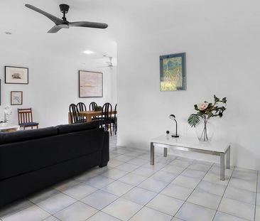 Furnished Haven in the Heart of Palm Cove! - Photo 4