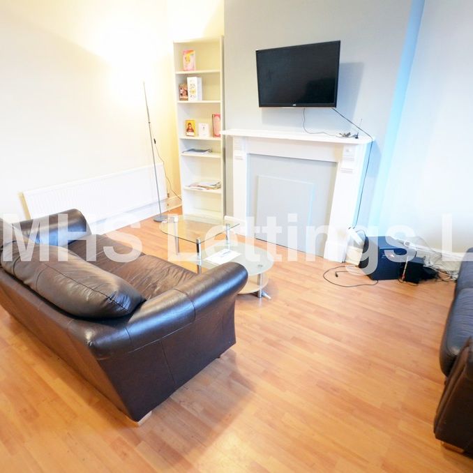 5 Bedroom Mid Terraced House for rent in Hartley Grove - Photo 1