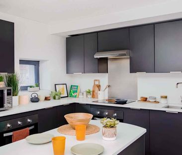 Medium Highest Double Ensuite - Photo 3