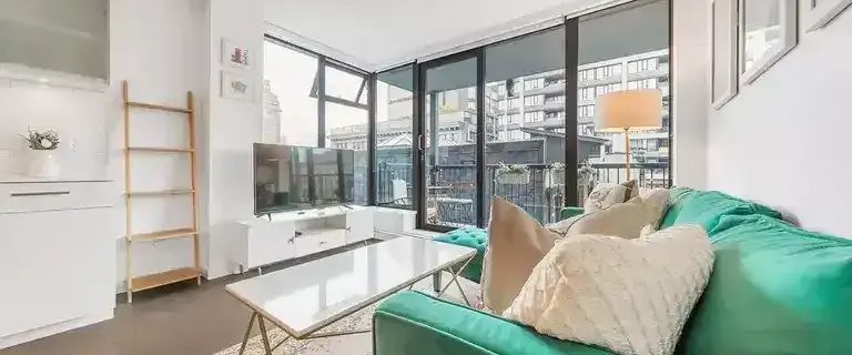 D26 - Furnished 1 bedroom Apartment in Gastown | 66 West Cordova Street, Vancouver - Photo 1