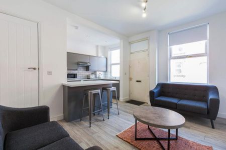 4 bedroom house to rent - Photo 2