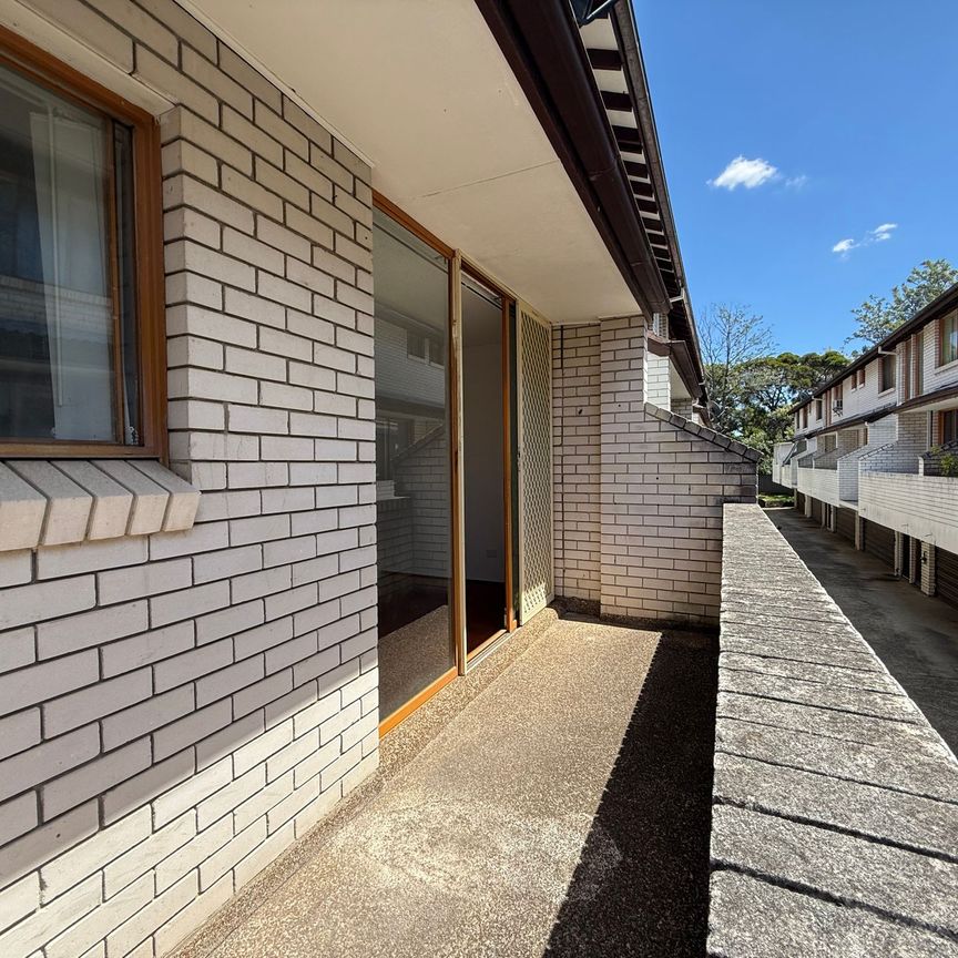 Renovated One Bedroom Unit&excl; - Photo 1