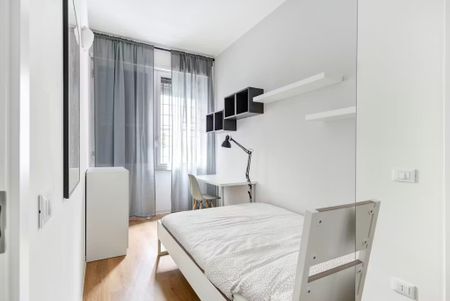 Via Stromboli, Milan, Lombardy 20144 - Photo 3