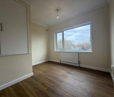 4 bedroom detached house to rent - Photo 2