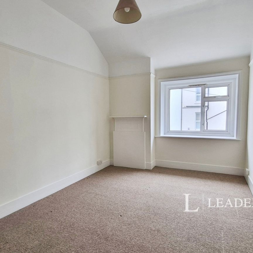 2 bedroom apartment to rent Lushington Lane, Eastbourne, East Sussex, BN21 - Photo 1