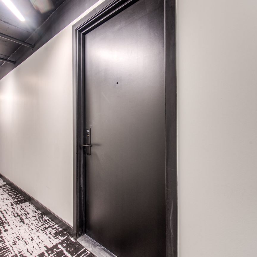 For Lease - 1 Jarvis Street Unit# 1304, Hamilton, Ontario - Photo 1