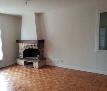 Location Maison 5 pièces 105m² ANGOULEME 16000 - Photo 2