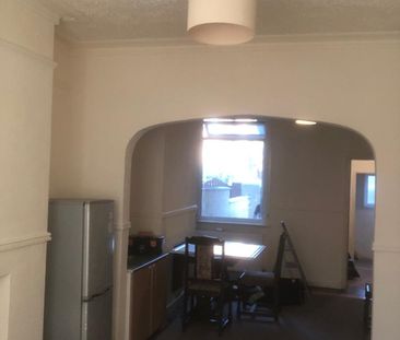 3 Bed Terraced House, New Cross Street, M5 - Photo 6