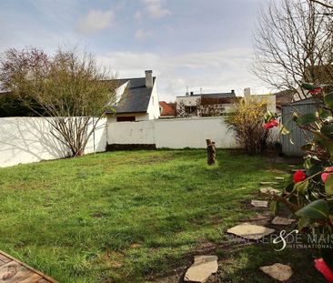 Maison • Velizy Bas-Centre Nord - Photo 2