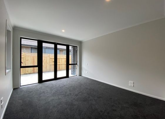 Modern Retreat - Photo 1
