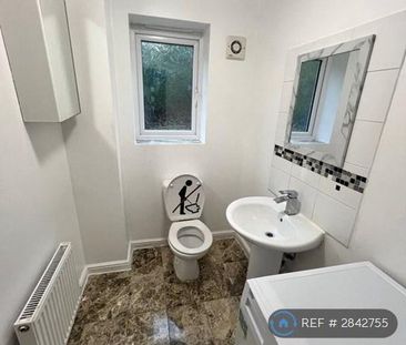 1 bedroom in a house share to rent - Photo 6