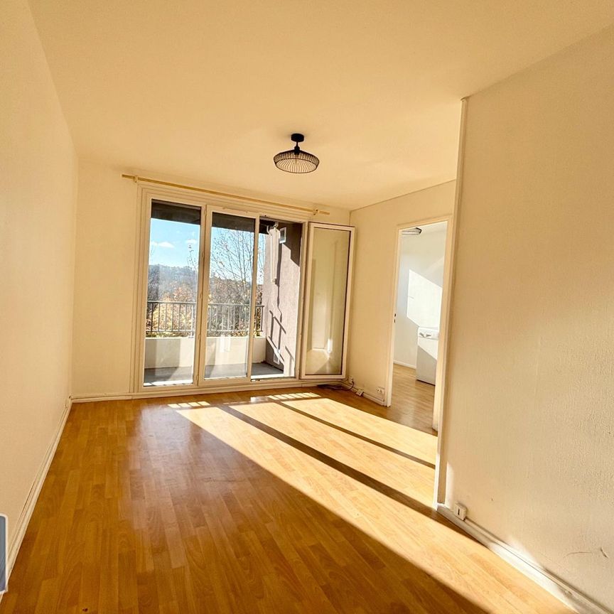 Location Appartement 1 pièce 27m² ECULLY 69130 - Photo 1