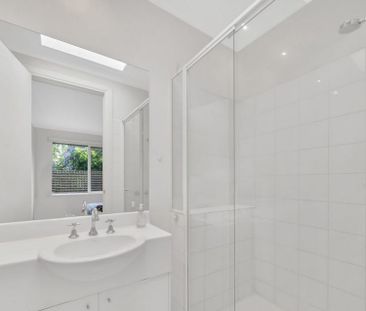 1/15 Hyland Street, South Yarra VIC 3141 - Townhouse For Rent | Domain - Photo 5