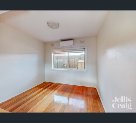 1/1a Gilbertson Street, Essendon, Vic 3040 - Photo 1