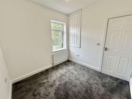 Blenheim Avenue, Barnsley, S70 - Photo 4