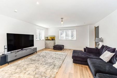 5 bedroom detached house to rent - Photo 4