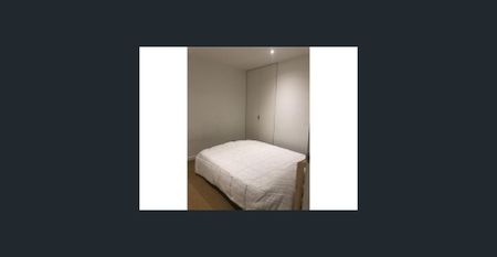 Fully Furnished - Close to RMIT & Melbourne University - Photo 2