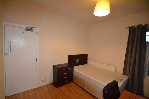 5 bedroom house to rent - Photo 1