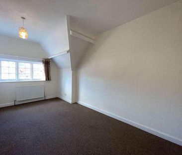 Esplanade Crescent, Scarborough, YO11 - Photo 3