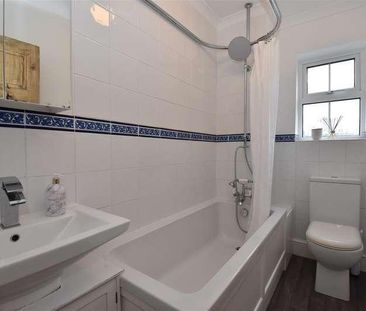 Reigate Road, Hookwood, Horley, RH6 - Photo 3