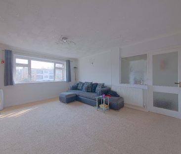 2 bedroom maisonette to rent - Photo 3