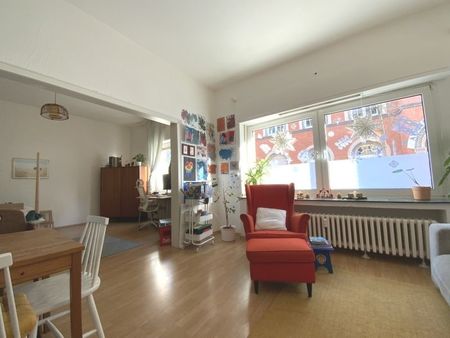 Attraktive 3,5-Zimmer-Erdgeschosswohnung mit ruhiger Hoflage und Gemeinschaftsterrasse in OB-Mitte - Photo 2