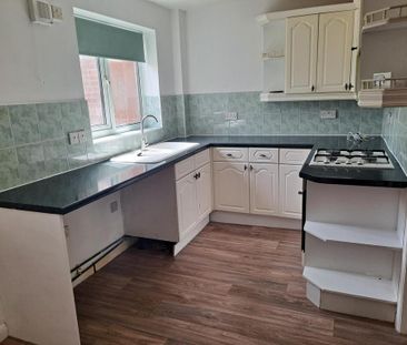 2 bedroom terraced house to rent - Photo 6