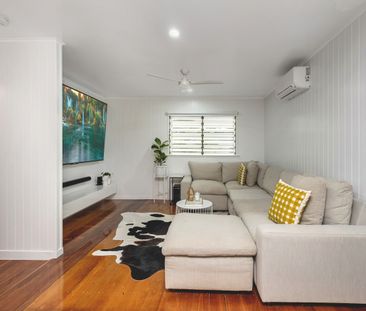 Stunning Queenslander On Boundary! - Photo 6