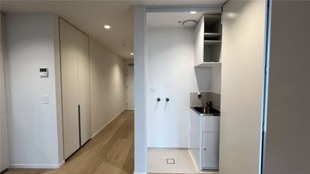 3911/18 Hoff Boulevard - Photo 5