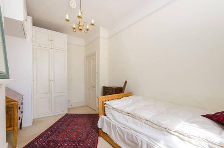 3 bedroom flat to rent - Photo 3