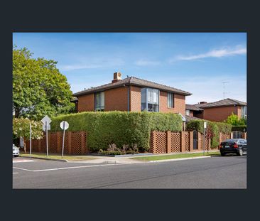 Fantastic Townhouse Available Now - Photo 6