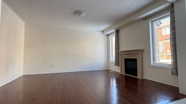 For Lease - 38 Roy Harper Avenue, Aurora, Ontario - Photo 1