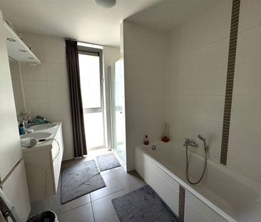 Modern gelijkvloers appartement met 2 slaapkamers, 2 badkamers, een... - Foto 2