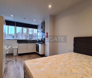 Studio to rent - Photo 1